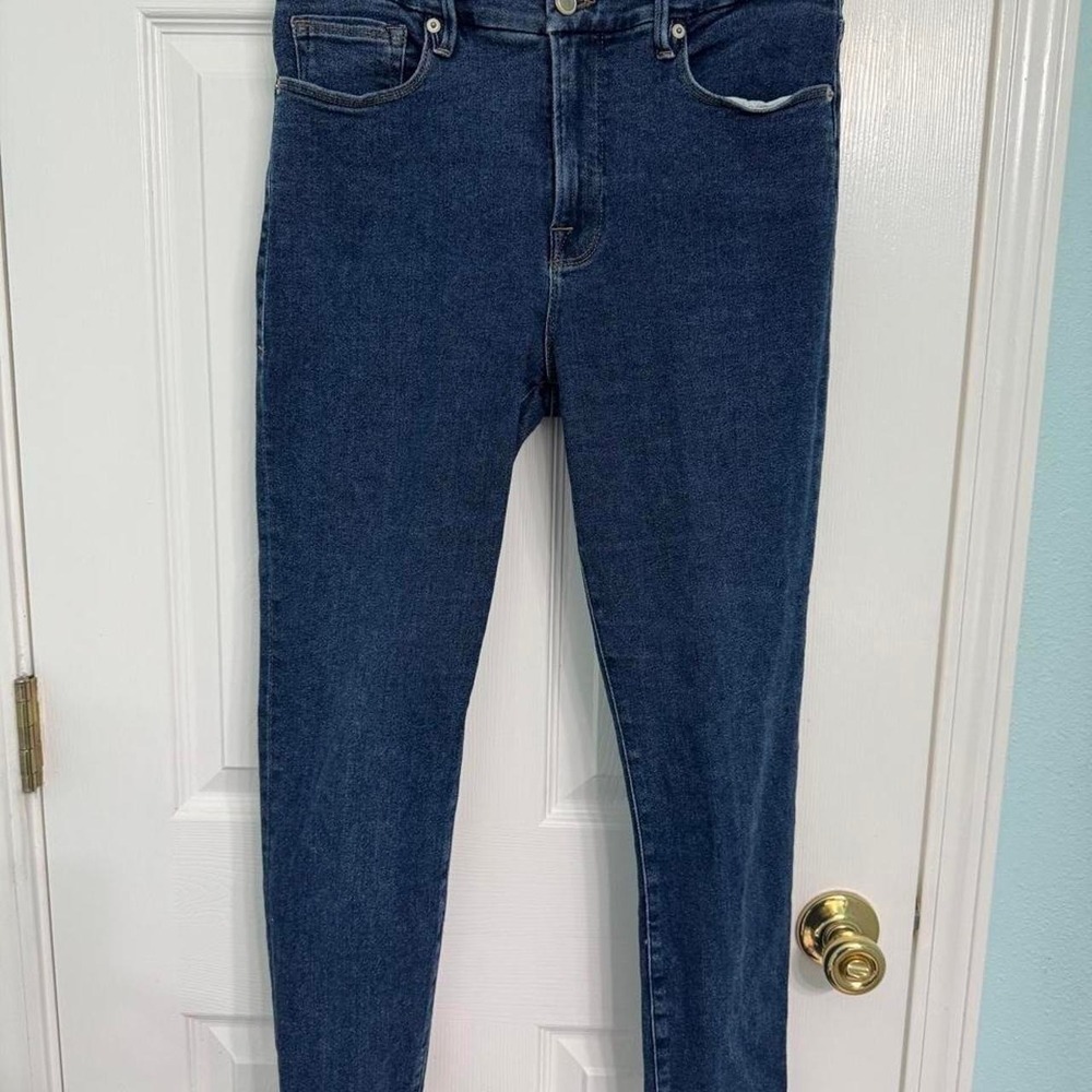 Good America dark wash skinny jeans size 8/29